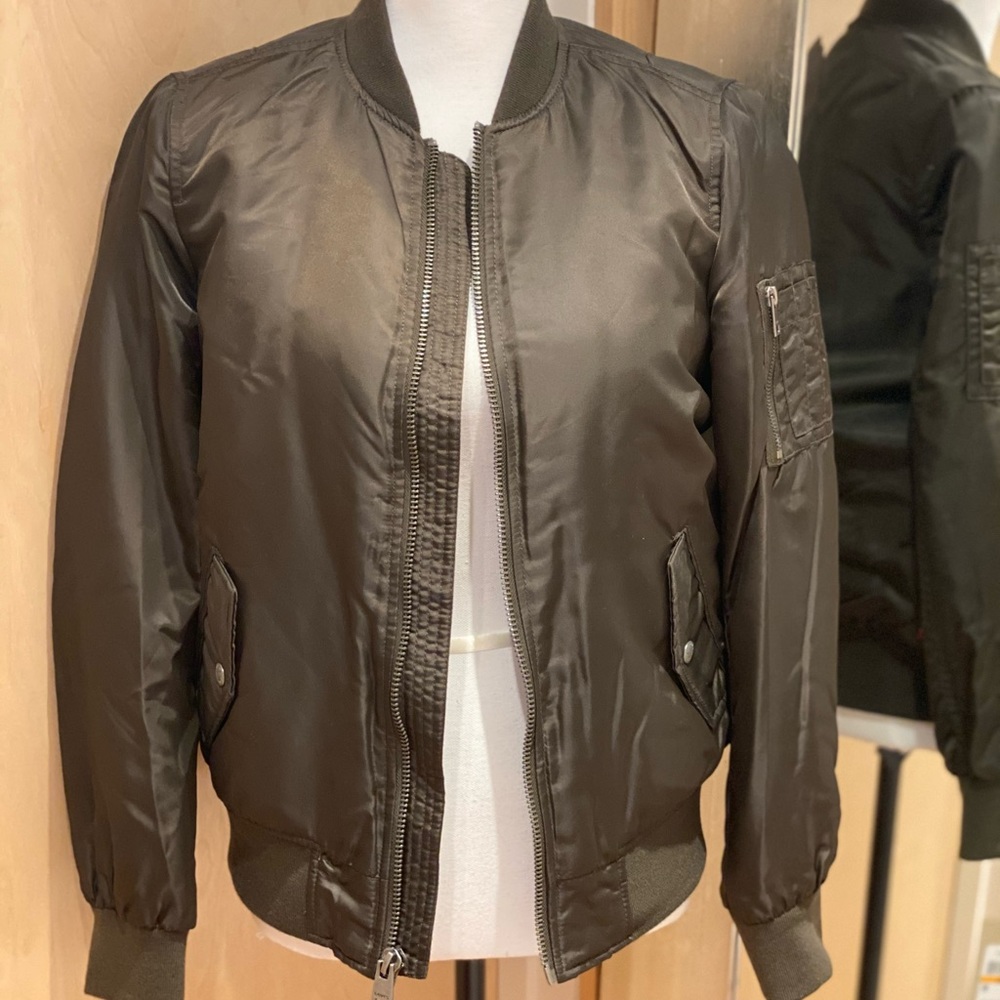Levi’s bomber jacket Small - BRAND NEW